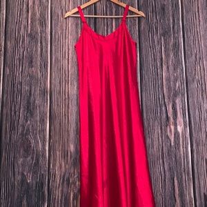 Oscar de la Renta Sleepwear Intimates & Sleepwear - Vintage Oscar de la renta red slip nightgown Oscar de la Renta Sleepwear Intimates & Sleepwear - Vintage Oscar de la renta red slip nightgown